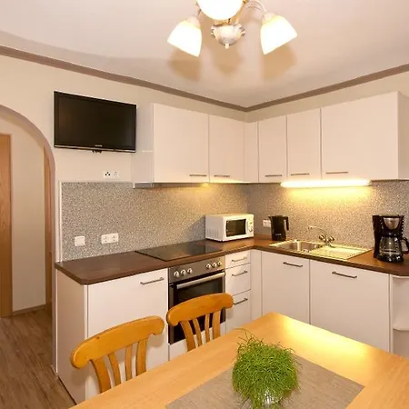 蒂罗尔乡间别墅 公寓 *